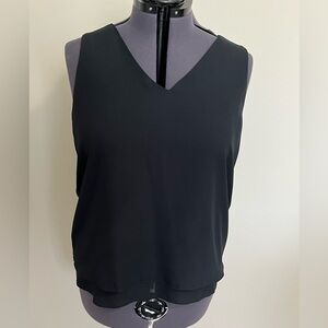 Ann Taylor sleeveless lined v-neck top - Large
